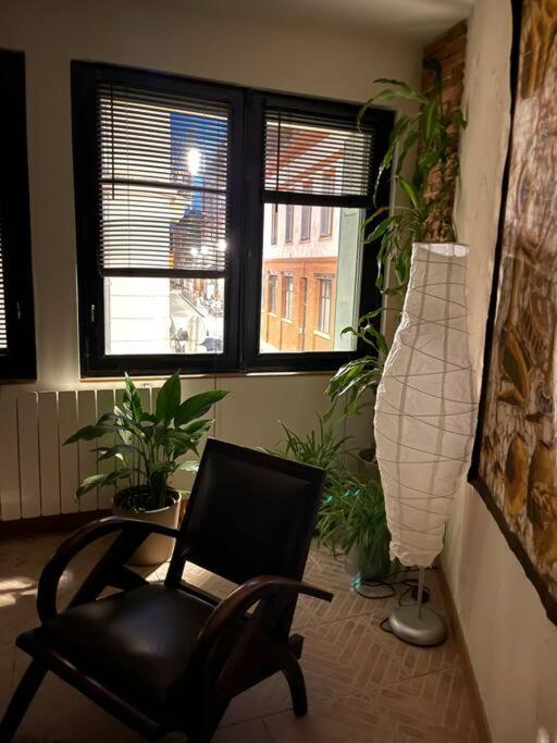 A 150 Pas Du Capitole! Apartment Toulouse Ngoại thất bức ảnh